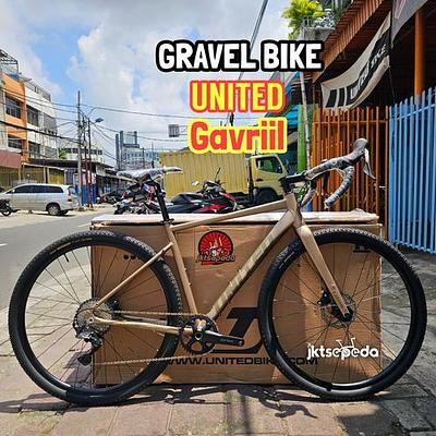 United Gavril (49) (green)